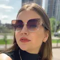Я Вика, 20, знакомлюсь для на одну ночь в Санкт-Петербурге