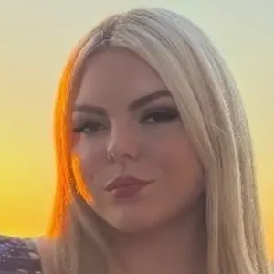 Дашулик из Москвы, мне 21, познакомлюсь на одну ночь