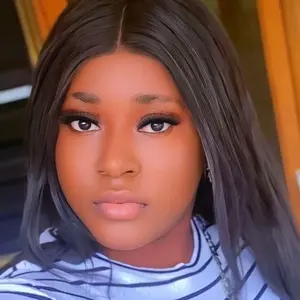 Я Livia, 24, знакомлюсь для открытые отношения в Москве