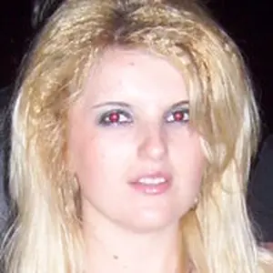 Я Эвелина, 23, из Урмаров, ищу знакомство для постоянных отношений