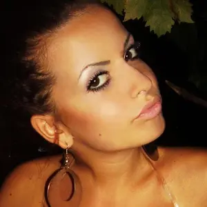 Я Ева, 21, из Каргаполья, ищу знакомства без обязательств