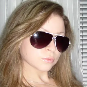 Полина из Молвы, мне 22, познакомлюсь для дружбы