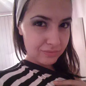 Юлия из Бугров, ищу на сайте постоянные отношения