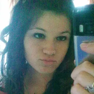 Я Инна, 21, из Ногуши, ищу знакомства без обязательств