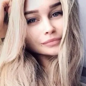 Я Настя, 24, знакомлюсь для вирта в Волжске