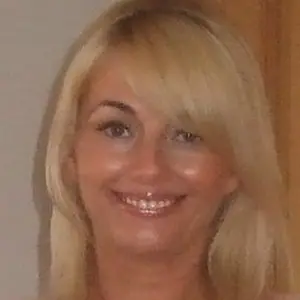 Я Дина, 18, знакомлюсь на одну ночь в Семидесятке