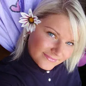 Эвелина из Ломоносова, ищу на сайте знакомства на одну ночь