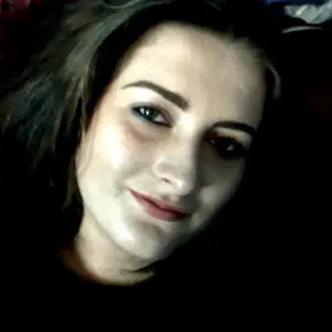 Я Аврора, 23, из Канска, ищу знакомства на одну ночь
