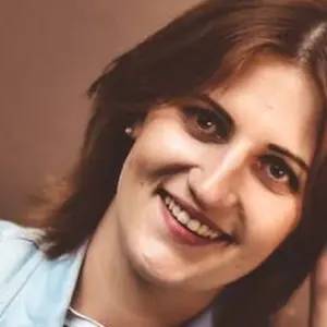 Полина из Строителя, ищу на сайте виртуальный секс