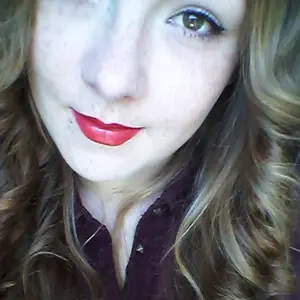 Я Полина, 19, из Белоозёрского, ищу знакомство для вирта