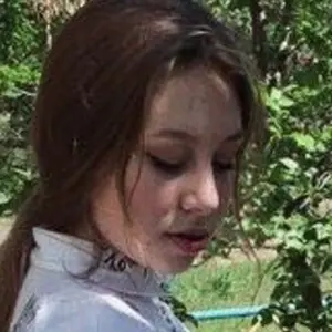 Я Кристина, 25, из Рубежного, ищу знакомства без обязательств