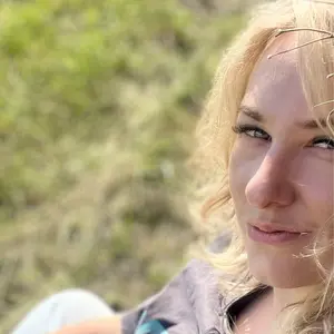 Елена из Кемерово, мне 25, познакомлюсь для постоянных отношений