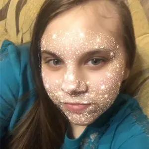 Ксения из Белоярского, мне 21, познакомлюсь для общения