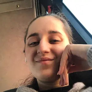 Я Кристина, 23, из Краснодара, ищу знакомство для открытые отношения