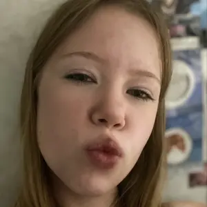 Я Виктория, 18, из Санкт-Петербурга, ищу знакомства без обязательств