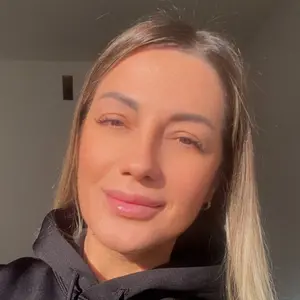 Я Эля, 38, из Санкт-Петербурга, ищу знакомство для постоянных отношений