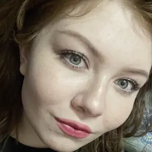 Мишель из Луги, мне 20, познакомлюсь для общения