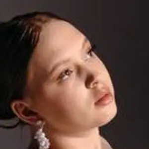 Елена из Владивостока, ищу на сайте общение