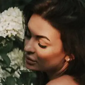 Я Елена, 31, из Санкт-Петербурга, ищу знакомство для без обязательств