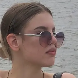 Дарья из Хабаровска, мне 18, познакомлюсь на одну ночь