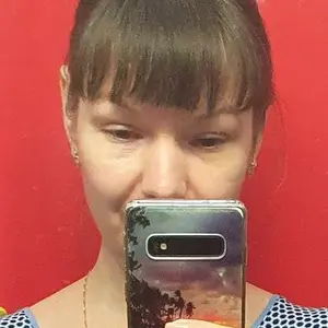 Я Кира, 43, из Одинцова, ищу знакомство для приятного времяпровождения