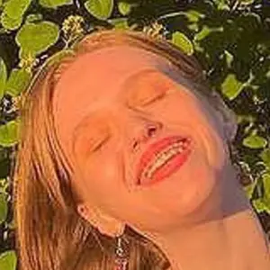 Диана из Бийска, мне 18, познакомлюсь для приятного времяпровождения