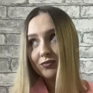 Я Даша, 18, из Екатеринбурга, ищу знакомство для общения