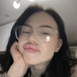 Кристина из Казани, ищу на сайте общение