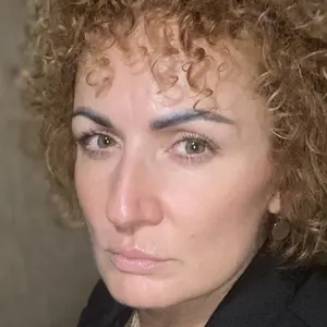 Ирина из Санкт-Петербурга, ищу на сайте дружбу