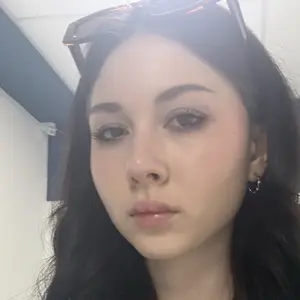 Sofia из Санкт-Петербурга, мне 19, познакомлюсь на одну ночь