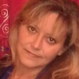 Алена из Павловска, мне 42, познакомлюсь для приятного времяпровождения