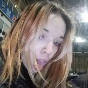 Я Алина, 20, из Кургана, ищу знакомство для общения