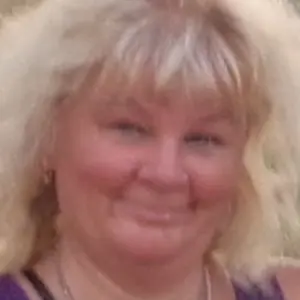 Татьяна из Симферополя, ищу на сайте постоянные отношения