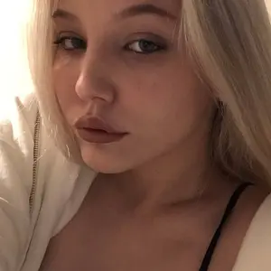 Я Дашенька, 21, знакомлюсь для секса на одну ночь в Ижевске