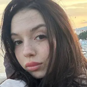 Оля из Санкт-Петербурга, ищу на сайте приятное времяпровождение