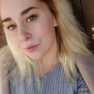 Я Лана, 24, знакомлюсь без обязательств в Вологде