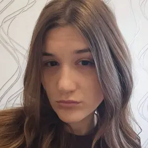 Лера из Кирова, ищу на сайте приятное времяпровождение