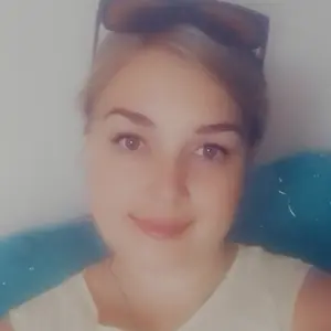 Елена из Междуреченска, ищу на сайте регулярный секс