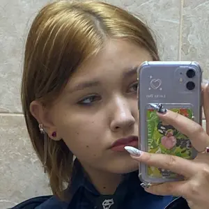 Сонька из Кемерово, мне 19, познакомлюсь для на одну ночь