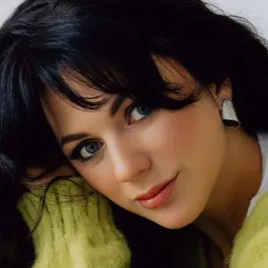 Я Тина, 34, из Симферополя, ищу знакомство для совместных путешествий