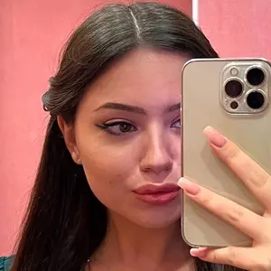 Я Dina, 25, из Уфы, ищу знакомство для приятного времяпровождения