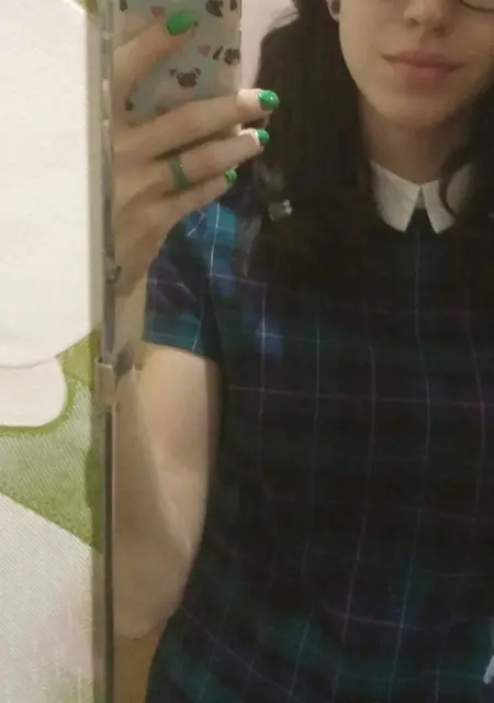 Я Лина, 27, из Сызрани, ищу знакомства без обязательств