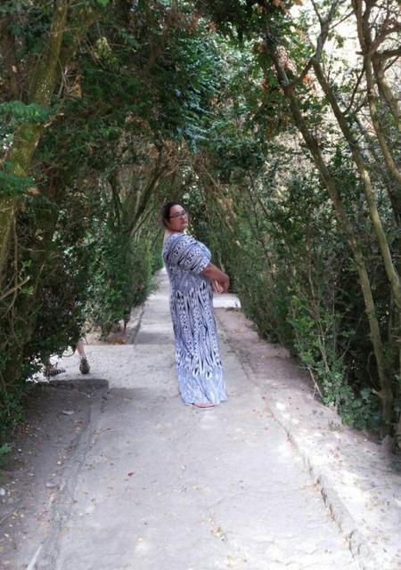 Я Алина, 30, из Ватутинки, ищу знакомство для общения