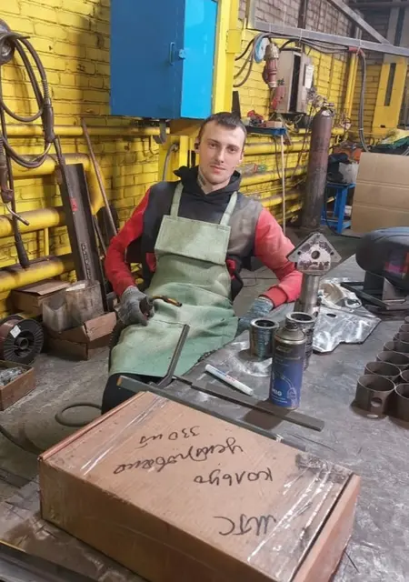 Я Ваня, 31, из Строителя, ищу знакомства на одну ночь