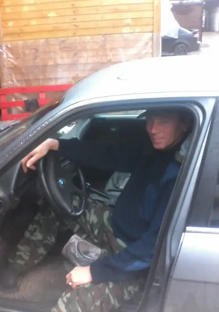 Я Виталик, 79, из Зверева, ищу знакомство для постоянных отношений