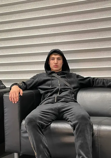 Я Abubakr, 23, из Котельников, ищу знакомства без обязательств