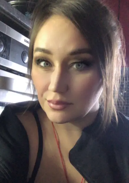 Я Светулька, 38, из Кургана, ищу знакомство для постоянных отношений