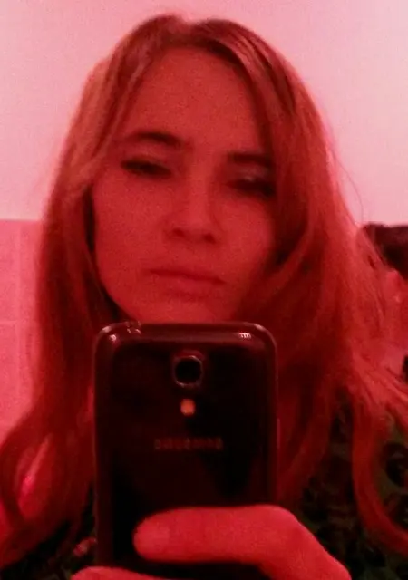 Я Инна, 43, знакомлюсь без обязательств в Канаше