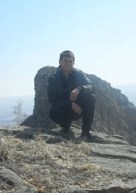 Альберт из Петровска-Забайкальского, мне 48, познакомлюсь для приятного времяпровождения