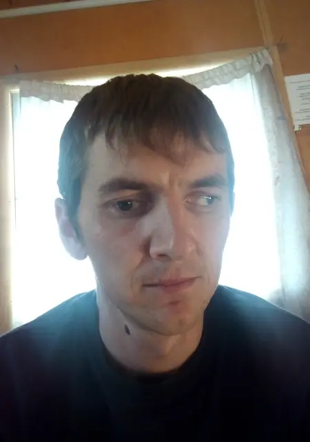 Кирилл из Осы, мне 25, познакомлюсь на одну ночь